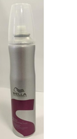 Wella Professionals Finishing Spray   Stay Essential Hold 2 300 Ml